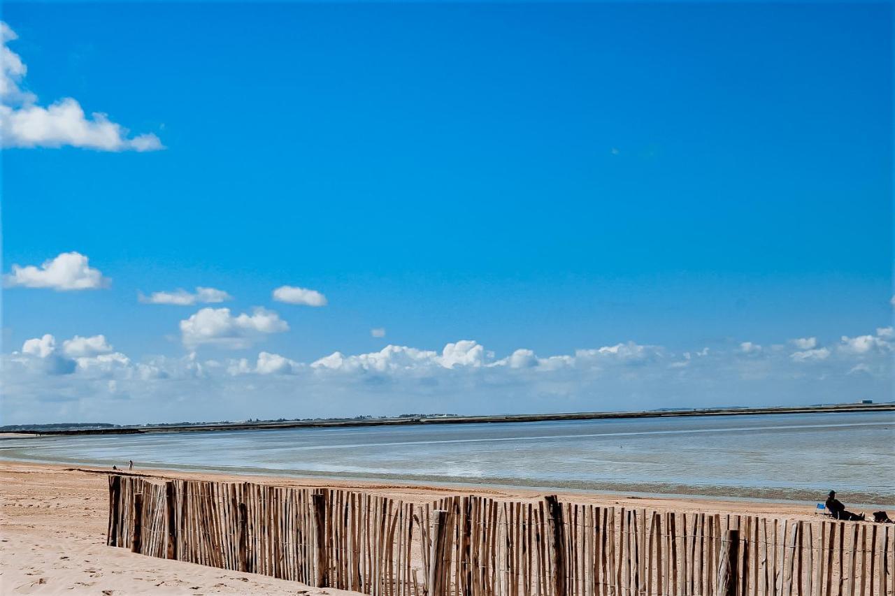 Hôtel Le Rivage vue sur mer - LOGIS - Châtelaillon-plage Châtelaillon-Plage Exterior foto